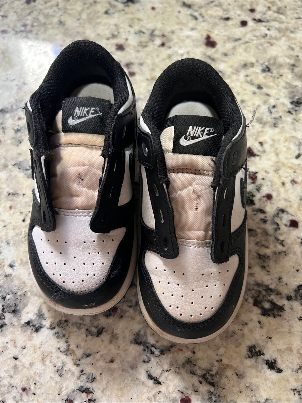 Nike Kids' Black and White Low-Top Sneakers